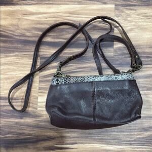 The Sak Brown leather Crossbody Bag with Classic Design